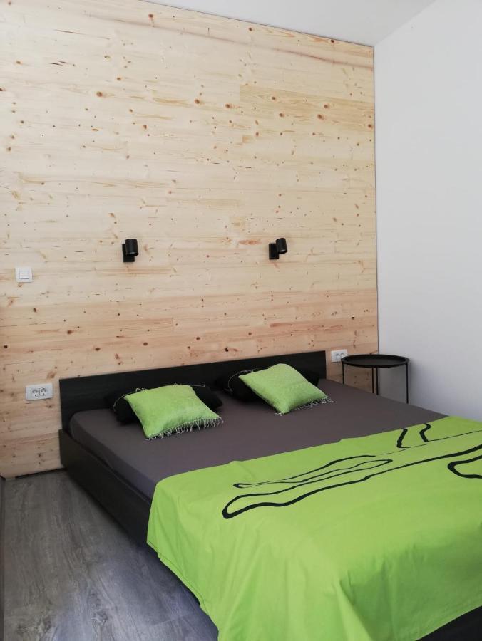 Studio Apartman Fleiss Apartment Samobor Bagian luar foto